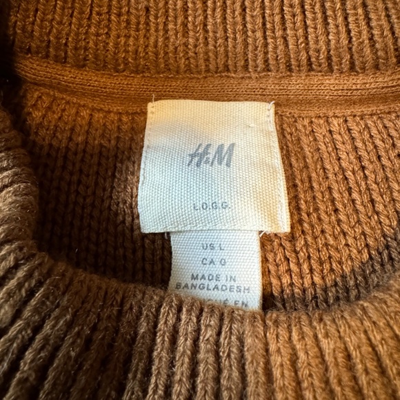H&M Sweater - Picture 2 of 3